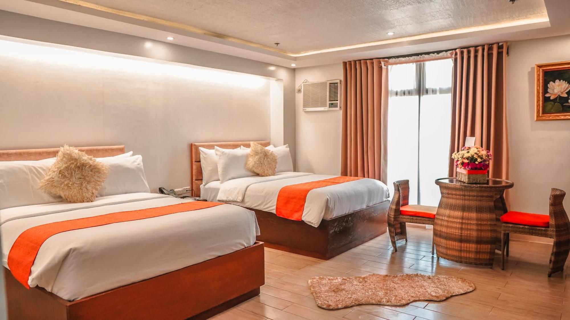 Aya Hotel & Residences Clarin  Екстериор снимка