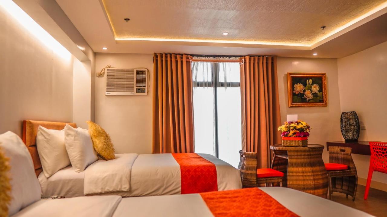 Aya Hotel & Residences Clarin  Екстериор снимка