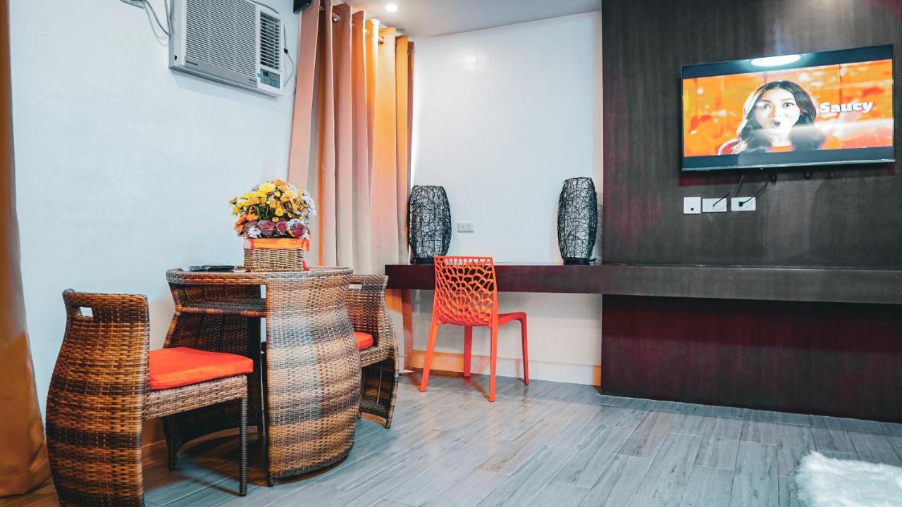 Aya Hotel & Residences Clarin  Екстериор снимка