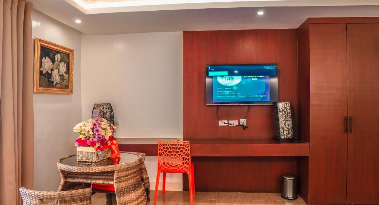 Aya Hotel & Residences Clarin  Екстериор снимка